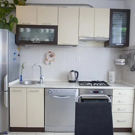 Super Neda Apartment *