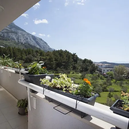 Apartment Super Neda Makarska